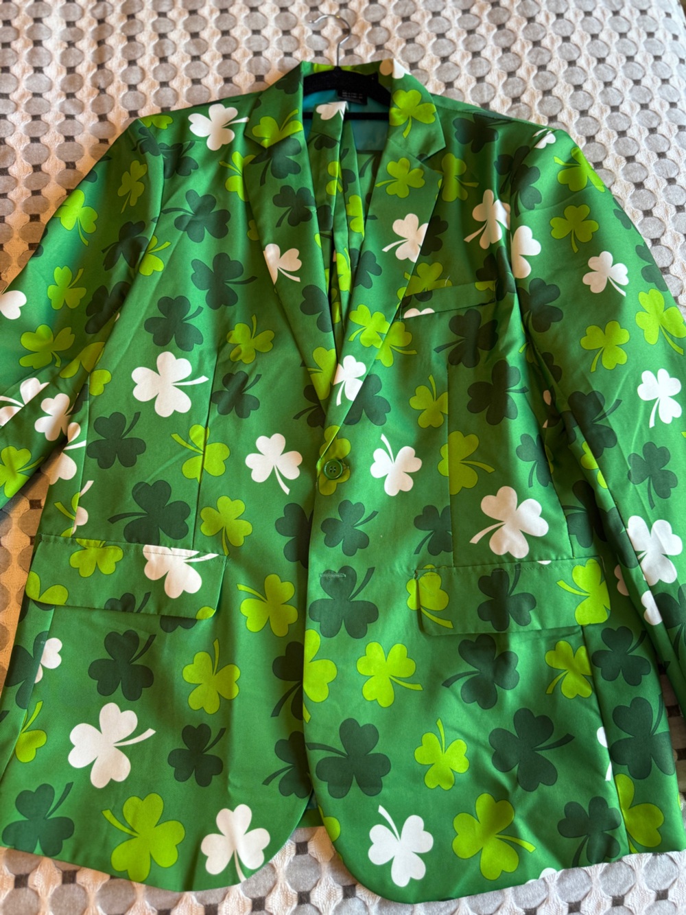 Green Shamrock Print Single-Breasted Suit- Coat, Tie, and Pants